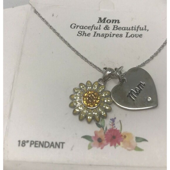 MOM Mother Heart Flower Charm Necklace Mother's Day Marked SU CH - Picture 1 of 10